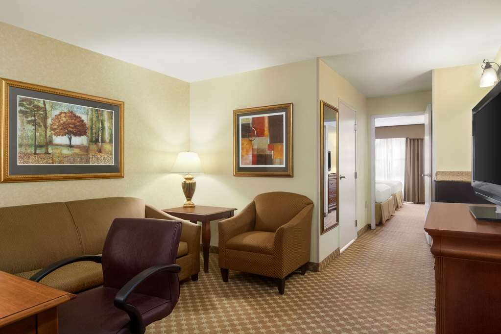 Country & By Radisson, Athens, Ga